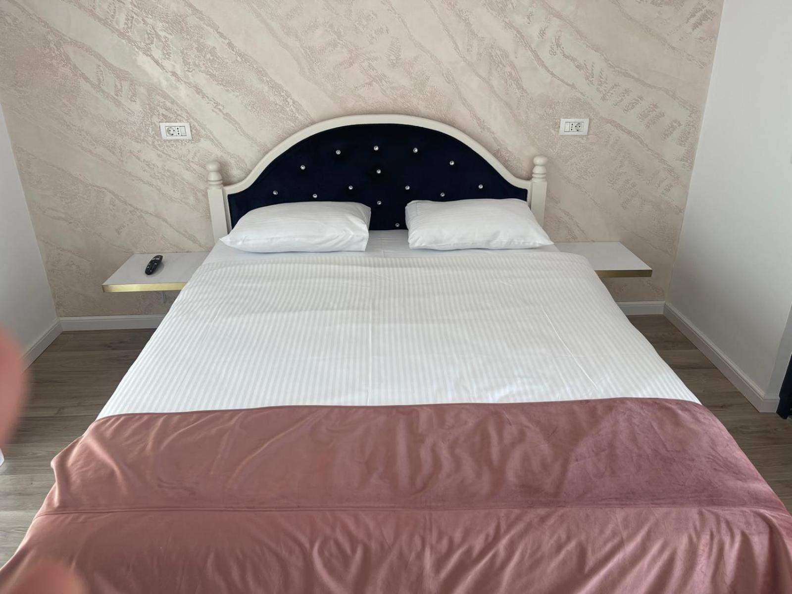 فندق Cataleya House Oesti-Paminteni المظهر الخارجي الصورة